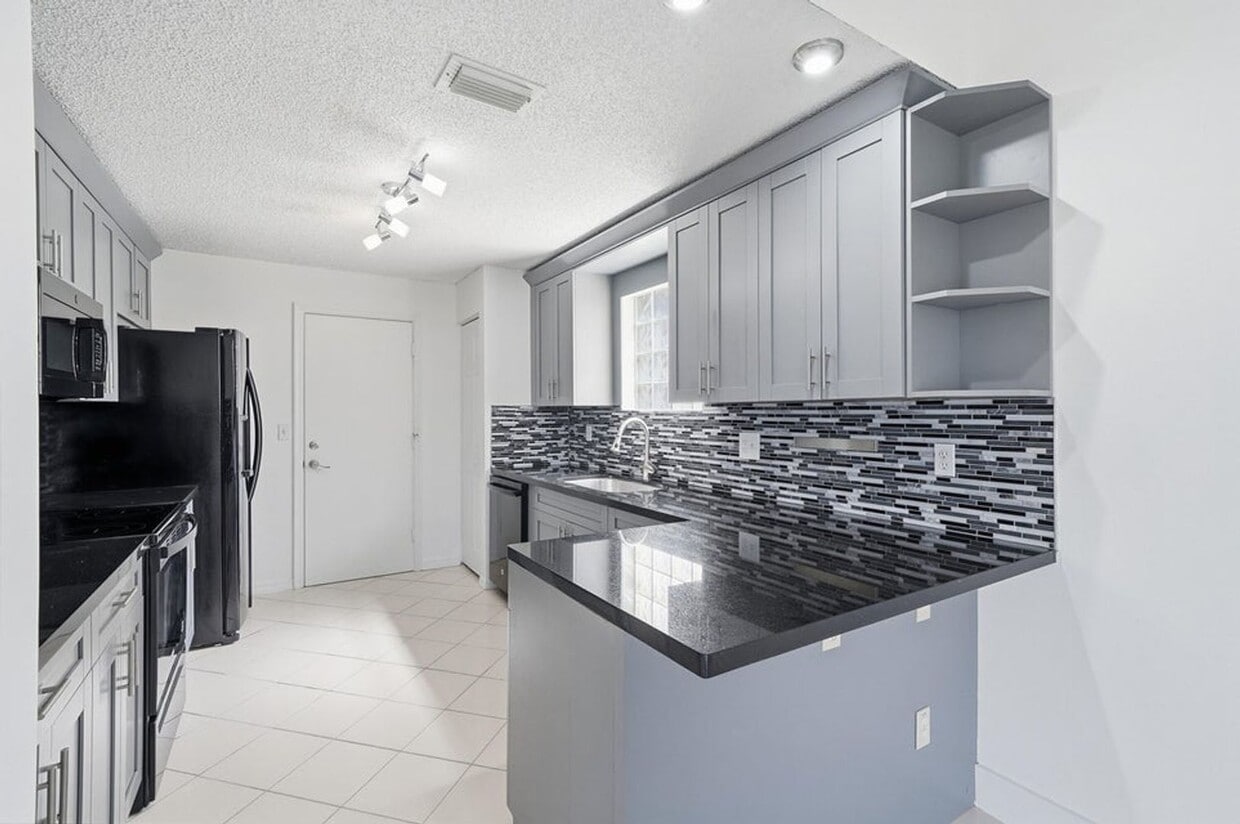 Photo - 3422 NW 110 Way, Coral Springs, FL 33065