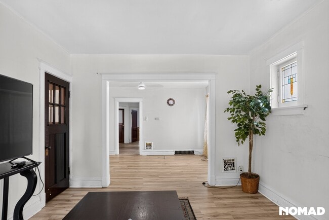 Building Photo - 4946-4948-4948 Cote Brilliante Ave