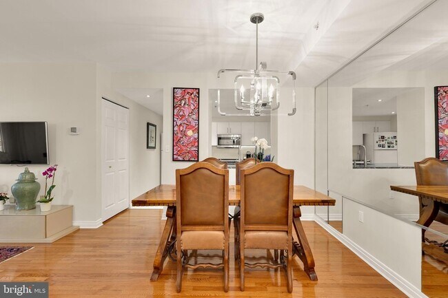 Foto del edificio - 2301 N Street NW Unit 606