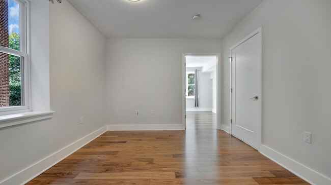 Building Photo - 2331 15th St NW