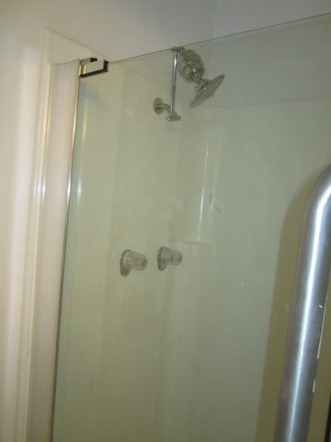 Building Photo - 4900 Overland Ave