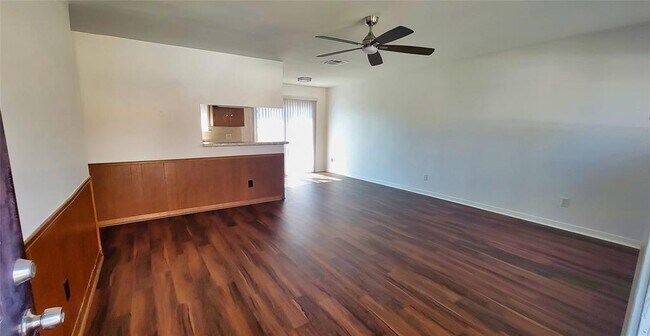 Building Photo - 2406 Audubon Pl