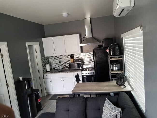 Building Photo - 1 br, 1 bath House - 15306 El Camino Avenu...