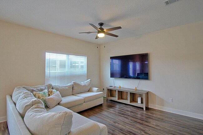 Foto del edificio - 681 Abode Ave