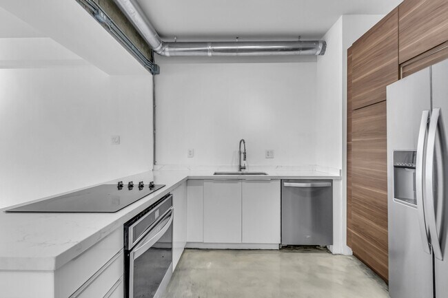 Foto del edificio - 1155 N La Cienega Blvd