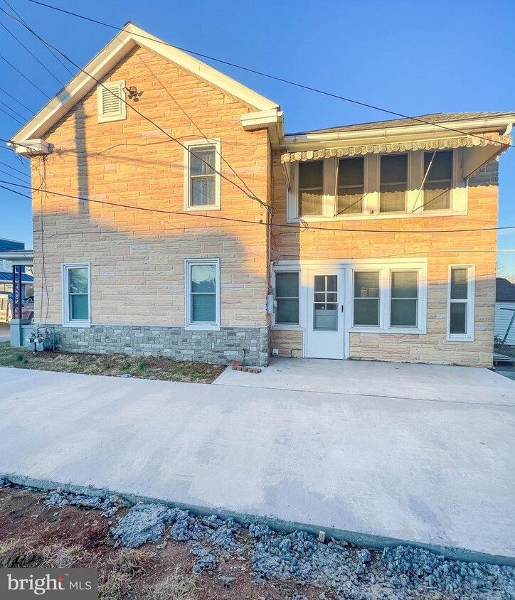 923 N Queen St, Martinsburg, WV 25404 House Rental in Martinsburg, WV