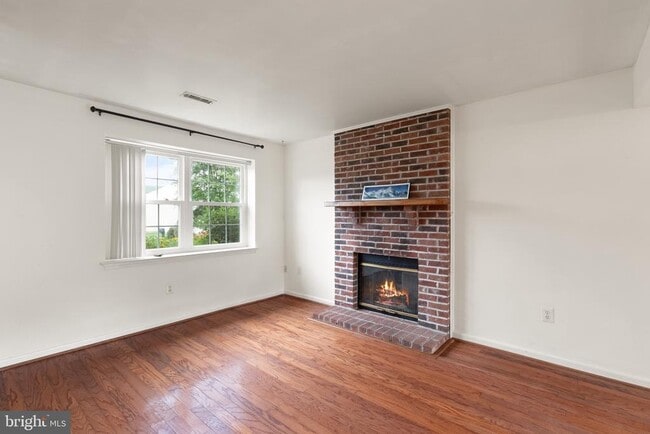 Building Photo - 5764 Ralston Ct