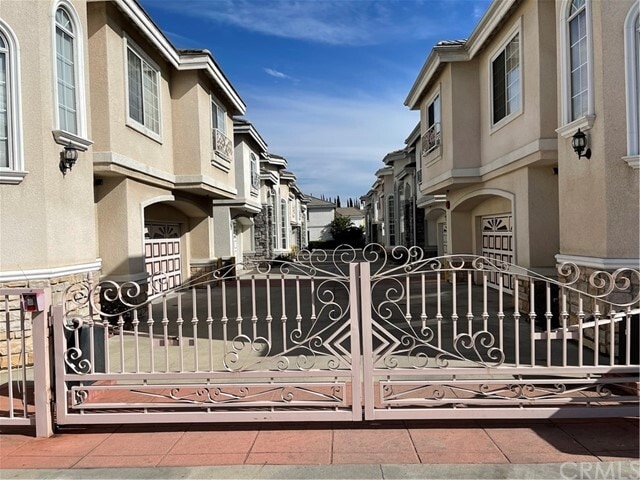 Building Photo - 908 Sunset Blvd