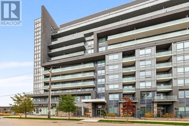Building Photo - 7-227 Kenaston Gardens