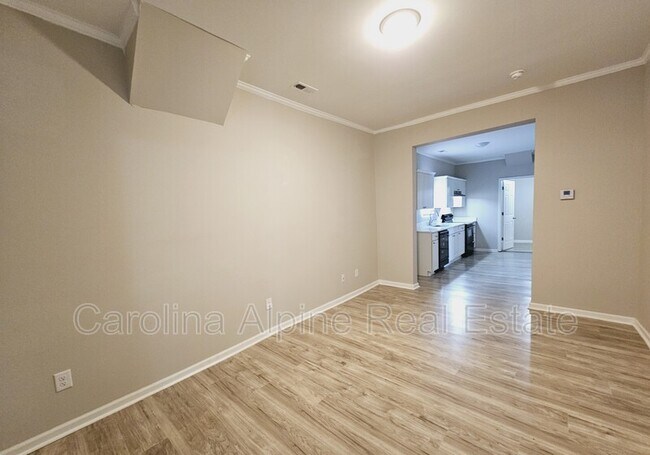 Foto del edificio - 1107 Little Ave