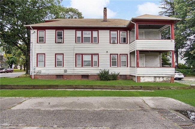 Building Photo - 1012 Narragansett Blvd