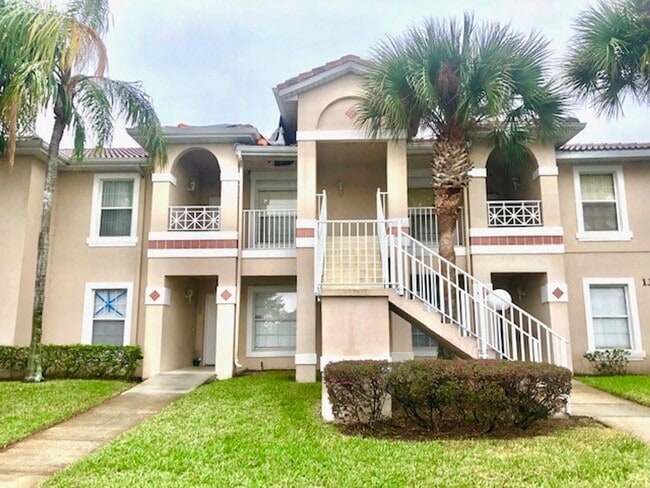 Nice 2X2 located on 2nd floor- Tile & laminate flooring! NO CARPET! Call today!! Tranquil water v... - Nice 2X2 located on 2nd floor- Tile & laminate flooring! NO CARPET! Call today!! Tranquil water v... Apartment