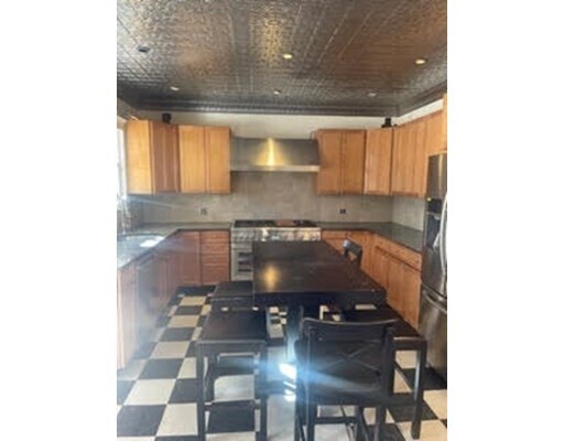 Foto del edificio - 741 E 5th St