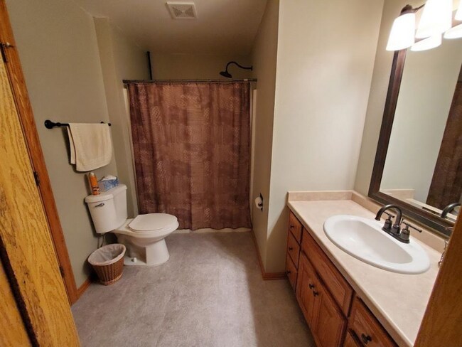 Building Photo - 1221 Trailside Terrace