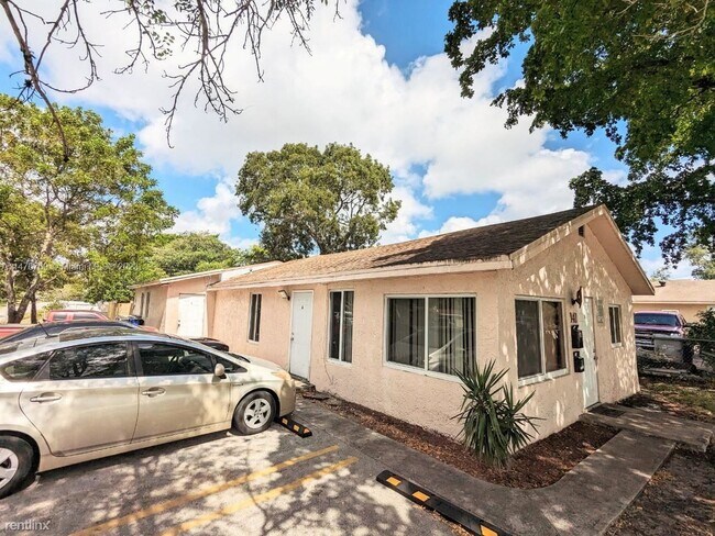 Building Photo - 3 br, 2 bath House - 141 NW 10th St # A