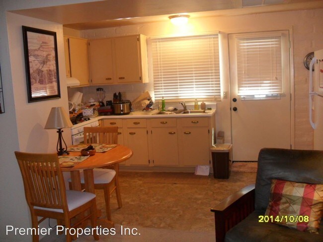 Building Photo - 435 S Paseo Tierra
