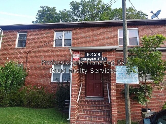 Building Photo - 9329 Buckman Ave