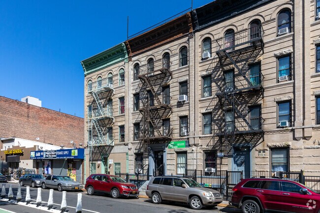 Building Photo - 510 Jackson Ave