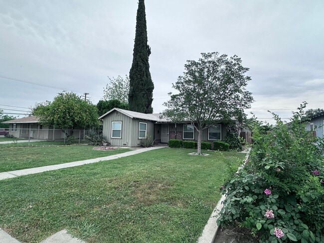 Foto del edificio - Charming Home for rent coming soon!