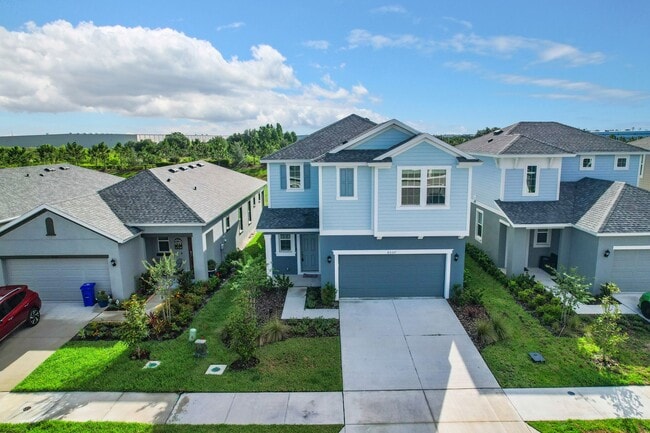 Building Photo - Luxurious 5 Bed, 3 Bath House in a Beautif...
