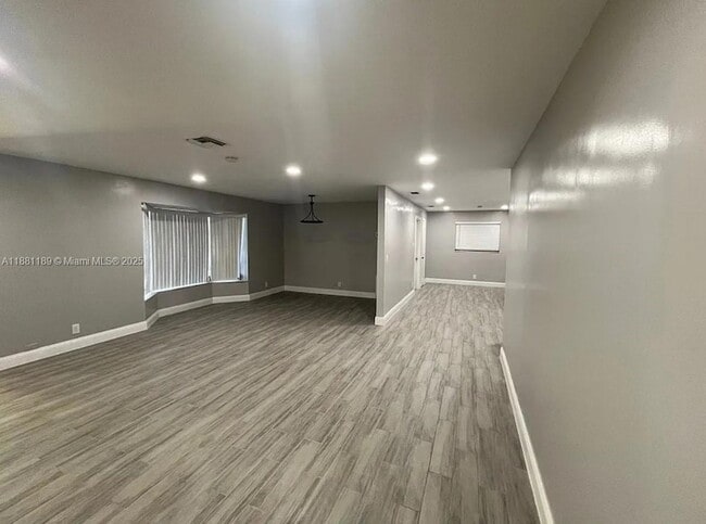 Building Photo - 6945 NW 5th Ct