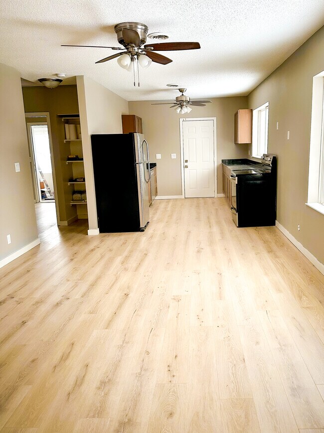 Toma aérea 1 - 3517 1st Ave S