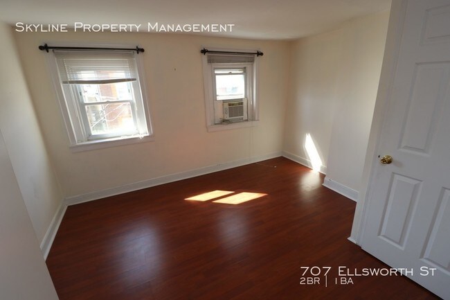 Foto del edificio - Charming 2 Bedroom Trinity In South Philly!