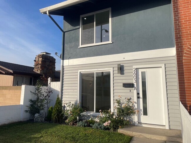 Building Photo - Newly renovated 2-bedroom 1.5-bathroom 2 s...