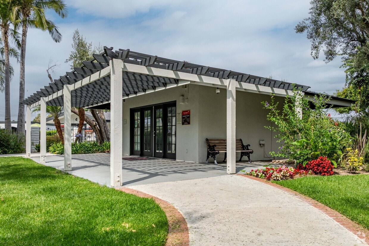 Primary Photo - The Arbors Santa Ana