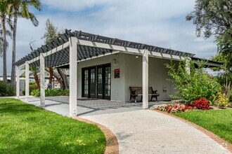 Building Photo - The Arbors Santa Ana