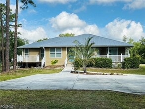 Building Photo - 6840 Cadet Ave