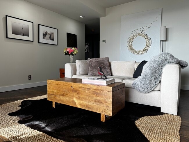 Foto del edificio - 1107 1st Ave