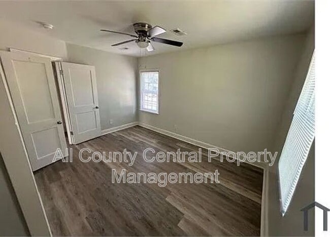 Foto del edificio - 1601 Center St S