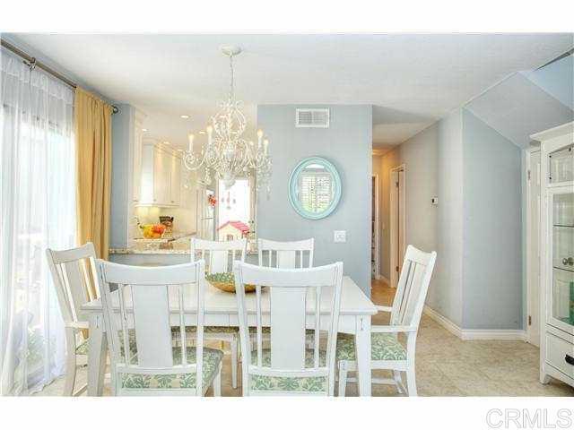 Foto del edificio - 827 Skysail Ave