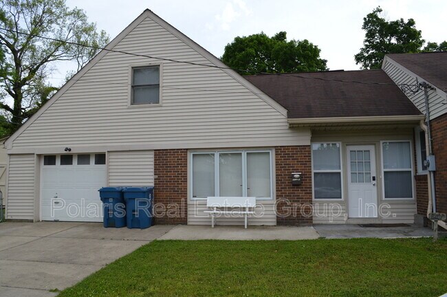 Foto del edificio - 6057 Rosslyn Ave