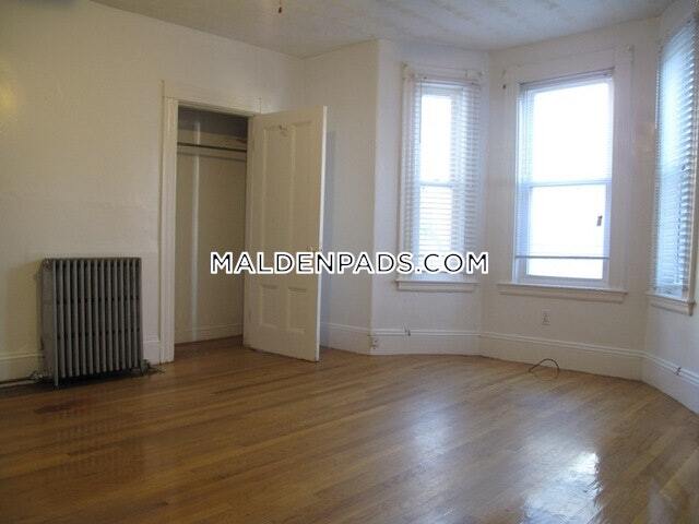 Building Photo - 19 Linwood St.