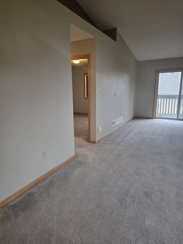Foto del edificio - 9205 Orchard Cir