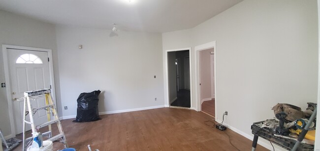 Building Photo - 86 Sanford Ave