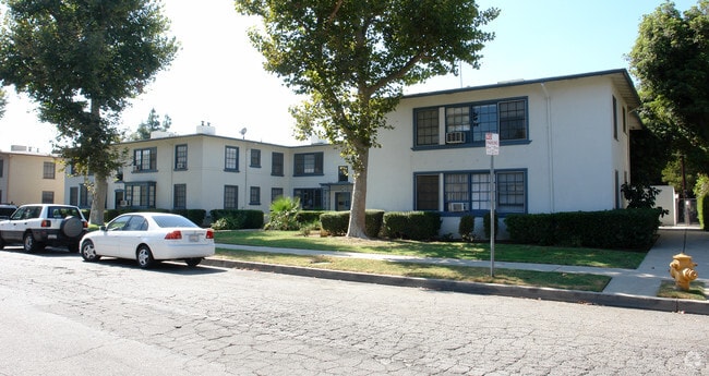 Building Photo - 5915-5919 Murietta Ave
