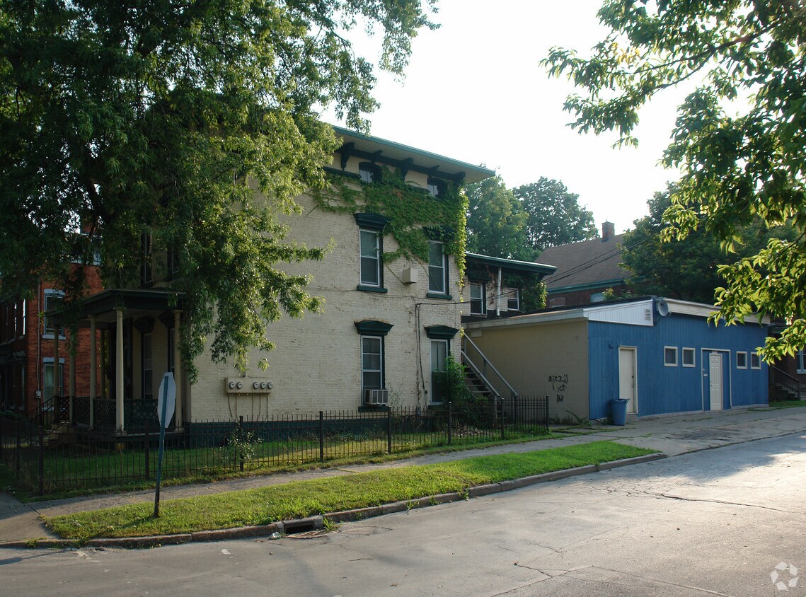 Foto del edificio - 1011 State St