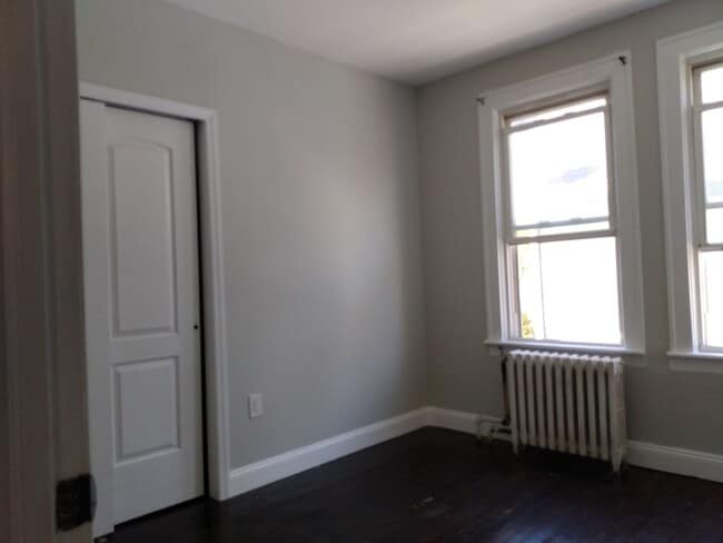 Building Photo - 45 S Pine Ave
