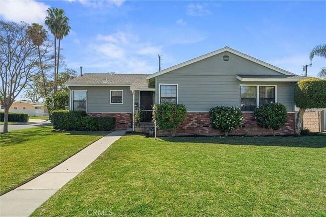 Photo - 15246 Lashburn St House