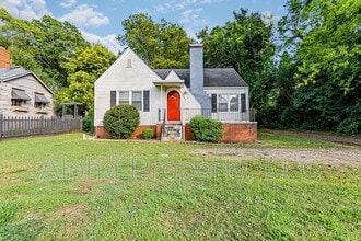 Building Photo - 102 Harvard Dr