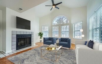 Building Photo - 6702 S Ivy Way