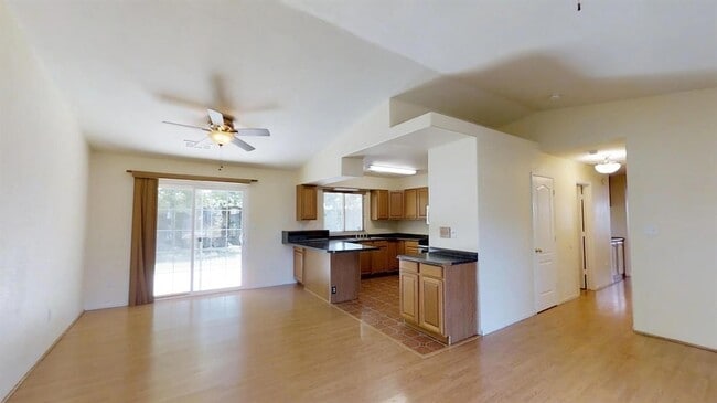 Building Photo - 600 Hazelhurst Way