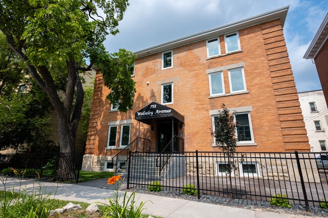 Photo du bâtiment - 753 Wolseley Av