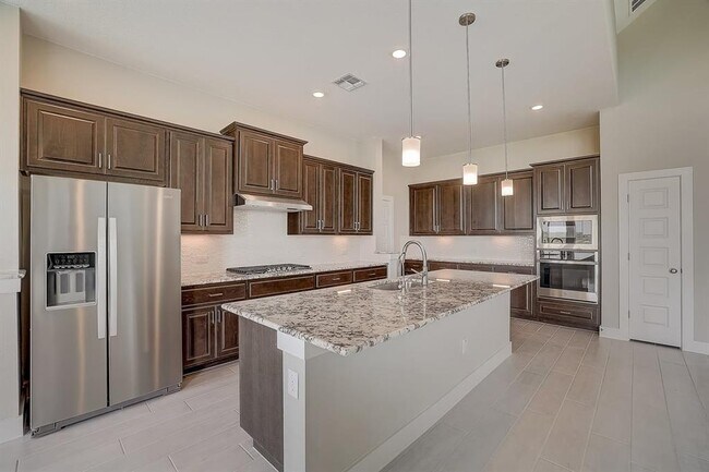 Building Photo - 472 Wild Pecan Lp