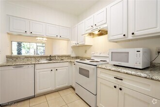 Building Photo - 10034 Poppy Hill Dr