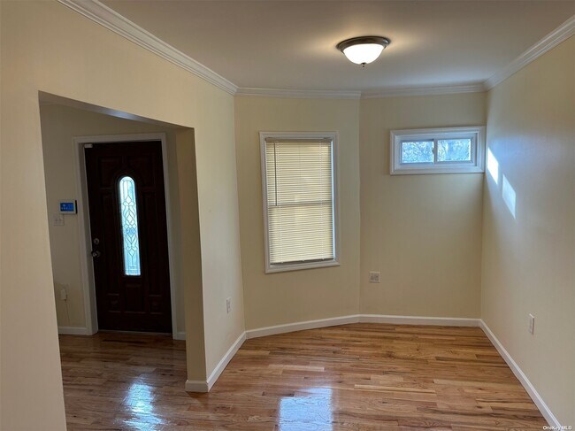 Foto del edificio - 111-35 212th St