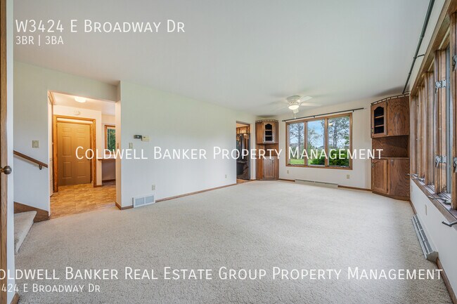 Foto del edificio - W3424 E Broadway Dr